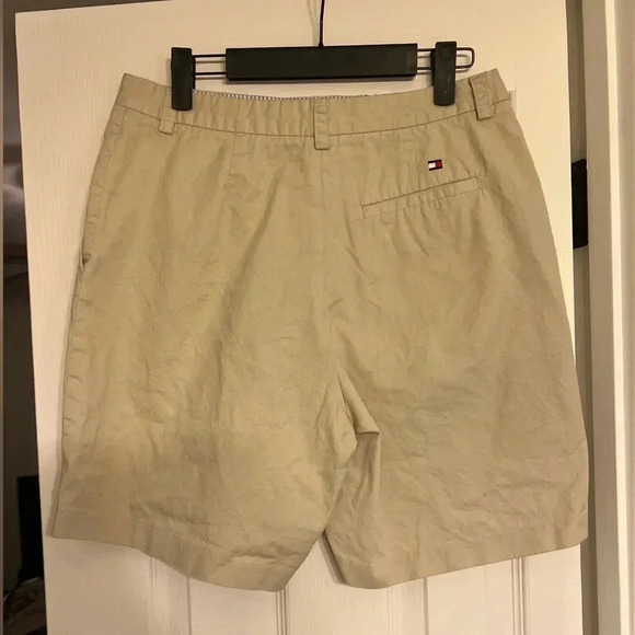 Tommy Hilfiger Golf women's khaki shorts size 10 - Picture 4 of 7
